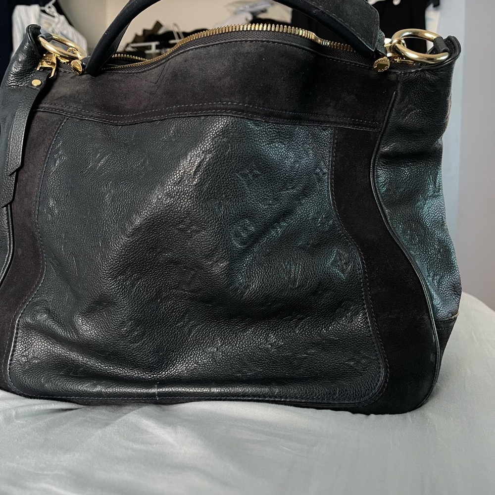 Black Louis Vuitton Handbag - Picture 4 of 6